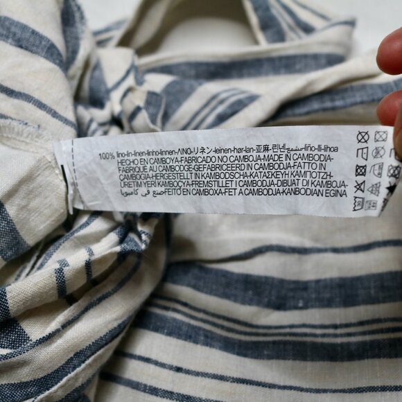 Zara Women's Cream and Blue Summer Linen Striped Shorts, size Extra Small - Picture 8 of 8